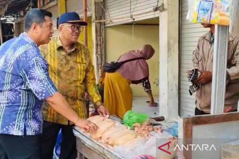 Pemkab Bangkalan Gencarkan Operasi Pasar Jelang Ramadhan: Harga Bahan Pokok Terkendali