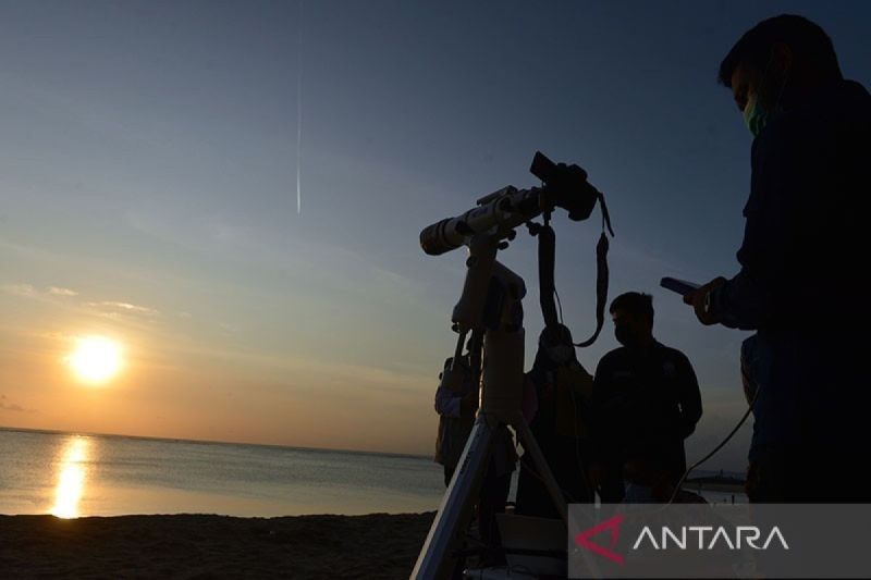 Kemenag Bali Pantau Hilal Awal Ramadhan di Pantai Patra Kuta