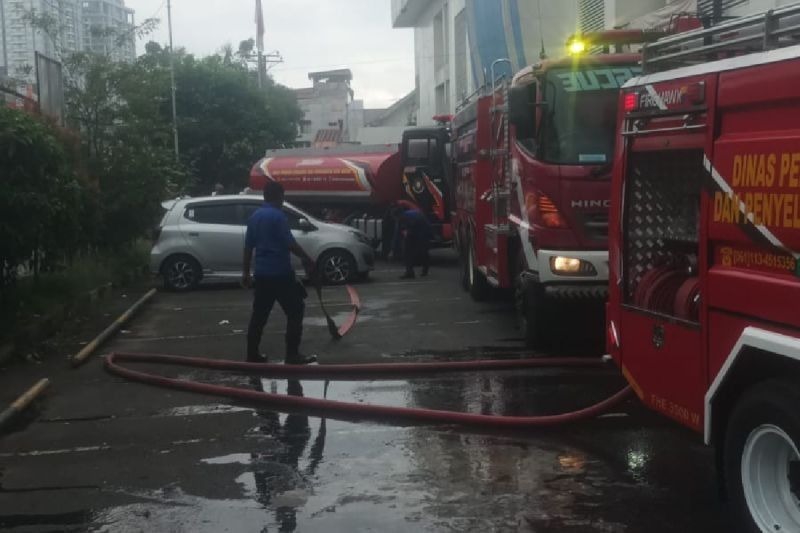 Kebakaran di Gedung Dinas Pendidikan Sumut, Berkas Penting Aman!