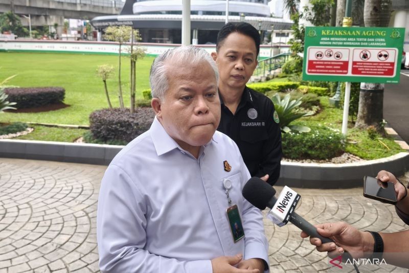 Kejagung Sita Dokumen dan Uang Miliaran Rupiah di Rumah Riza Chalid Terkait Kasus Korupsi Pertamina