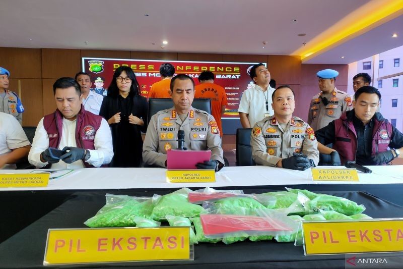 Polisi Sita 14 Ribu Ekstasi di Jakarta, Jaringan Pekanbaru Terungkap