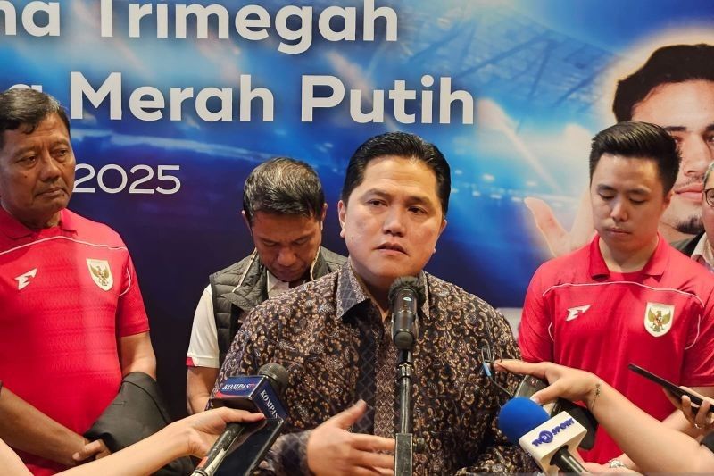 Erick Thohir Pastikan Periksa Kabar Bergabungnya Frank van Kempen ke Timnas Indonesia