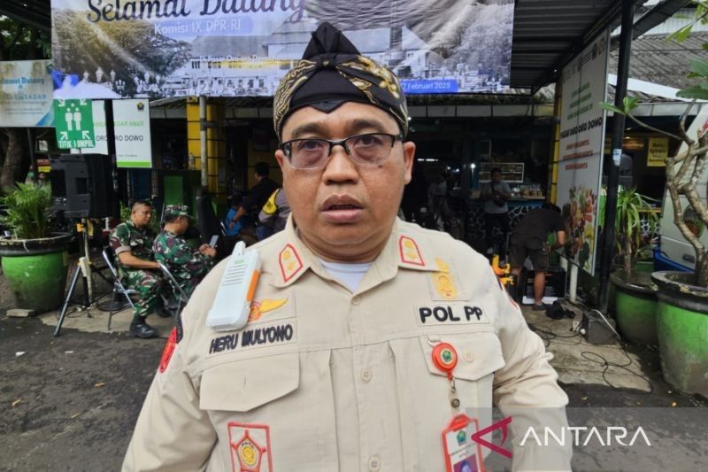 717 Botol Mihol Disita Satpol PP Kota Malang Jelang Ramadhan