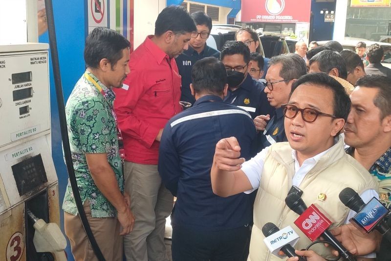 DPR Tegaskan Tidak Ada Oplosan BBM Pertamina, Hanya Proses Blending