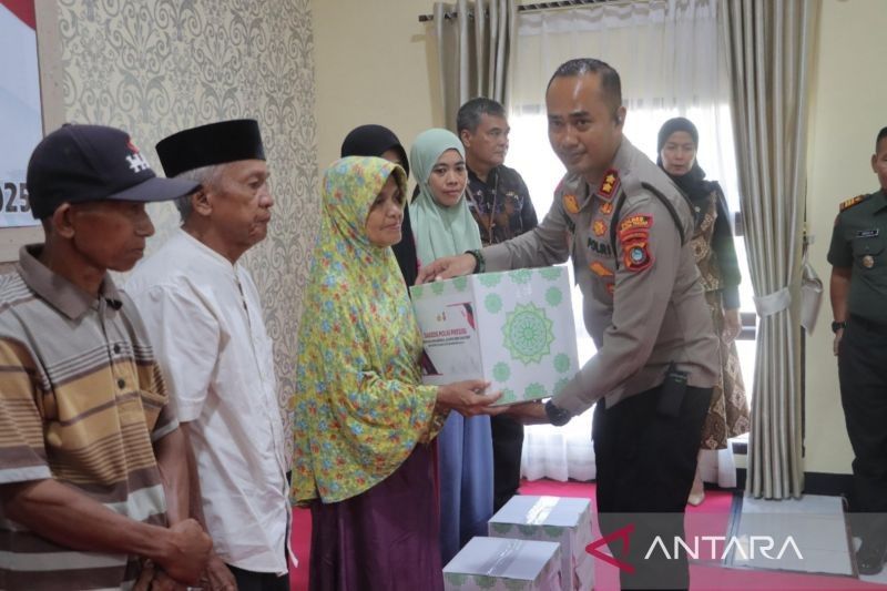 Polres Bangka Tengah Gelar Bakti Sosial Presisi Jelang Ramadhan