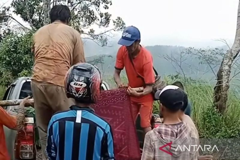 Petani Tersambar Petir di Sukabumi, Dua Selamat dan Membaik