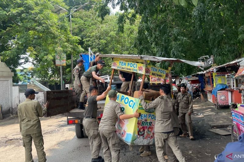 Penertiban PKL di Stadion Maulana Yusuf, Serang: Relokasi dan Solusi Jangka Panjang