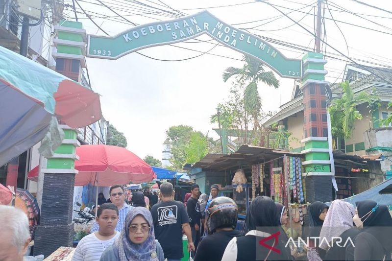 Ramai Ziarah Kubur di Samarinda Jelang Ramadhan: Tradisi dan Berkah Ekonomi