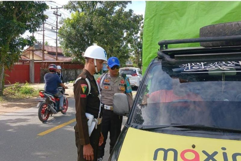 Sinergi TNI-Polri Jamin Keamanan Lalu Lintas di Singkawang Jelang Ramadan