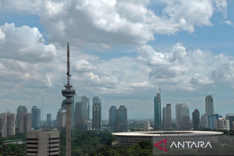 Jakarta Cerah Berawan di Hari Pertama Ramadhan 1446 H