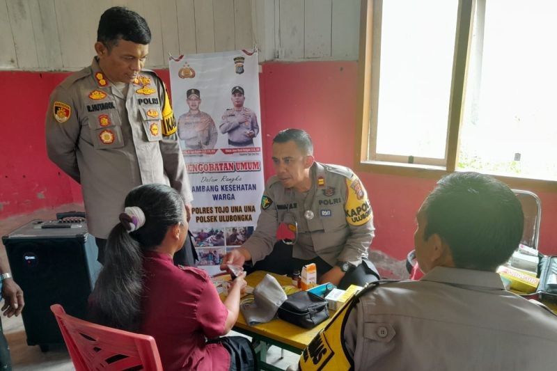 Polres Tojo Una-Una Gelar Bakti Sosial di Pedalaman Uematopa, Sambut Ramadhan dengan Kepedulian