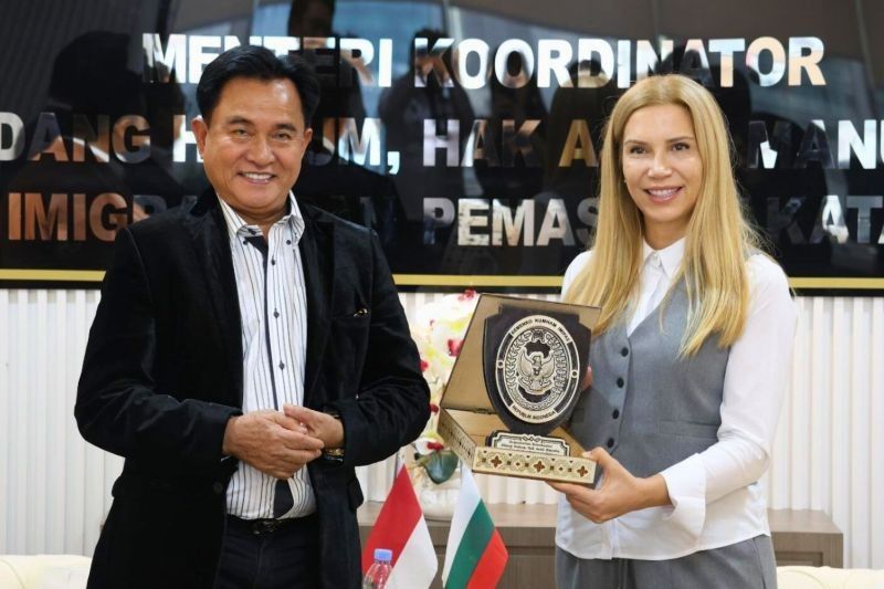 Menko Yusril Pelajari Permintaan Pemindahan Tiga Napi Bulgaria