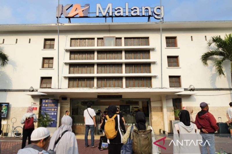 Munggahan Ramaikan Stasiun Malang, 12.028 Penumpang Naik-Turun Kereta Api