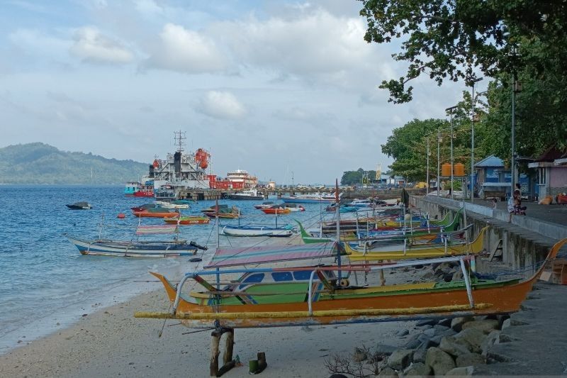 BMKG Peringatkan Gelombang Tinggi di Perairan Sulawesi Utara Akibat Kecepatan Angin