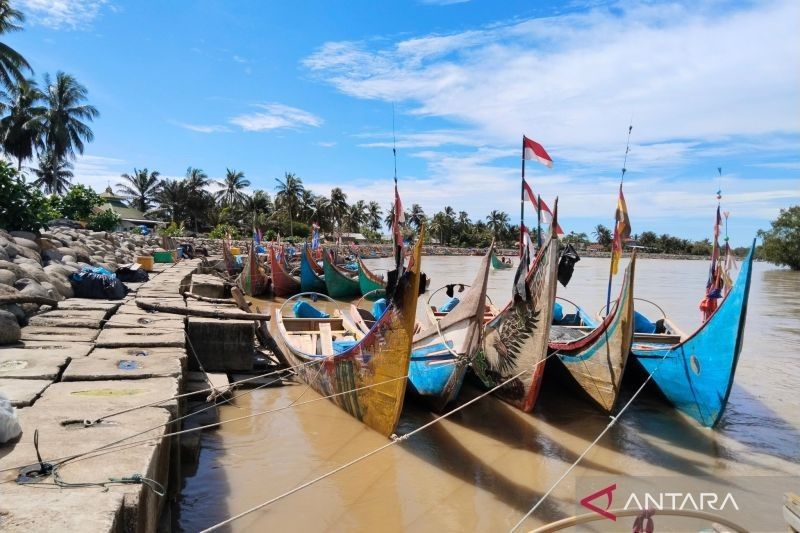 Nelayan Mukomuko Tetap Beraktivitas di Bulan Ramadhan: Menjaga Tradisi di Tengah Ibadah