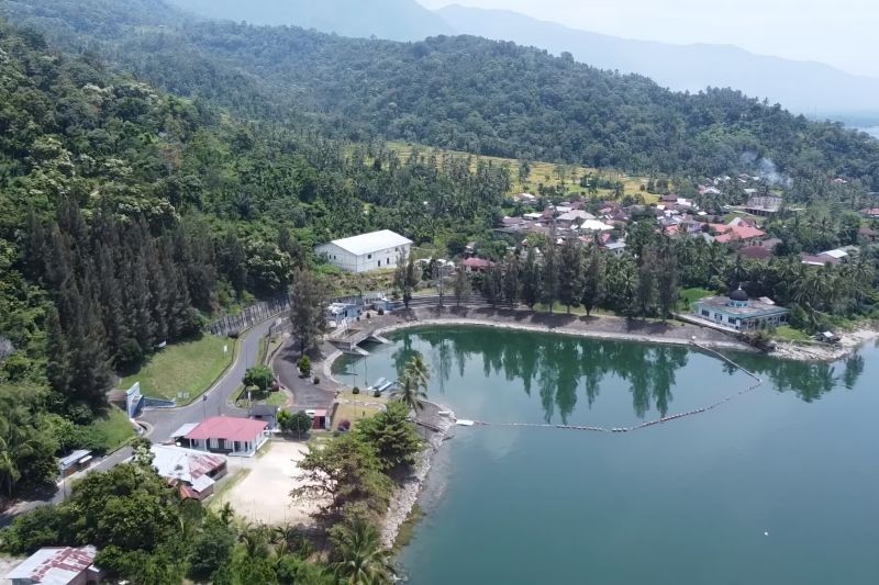 PLTS Terapung Danau Singkarak: Menuju Sumatera Hijau atau Ancaman Ekosistem?