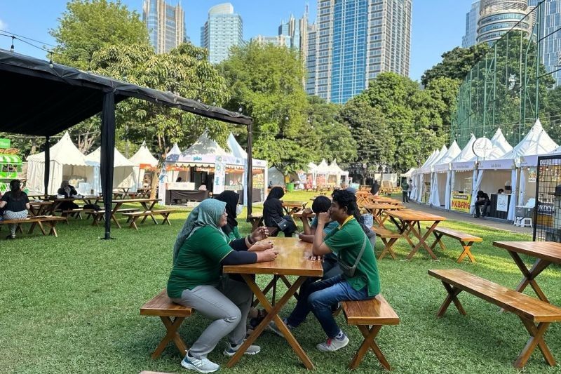 Sundown Markette: Destinasi Ngabuburit Nyaman di GBK, Hadirkan Kuliner Ramadhan dan Takjil Gratis