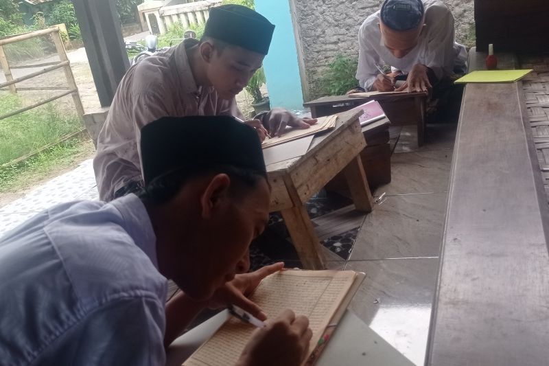 Ponpes di Lebak Kajian Kitab Kuning Syech Nawawi Al-Jawi di Bulan Ramadhan