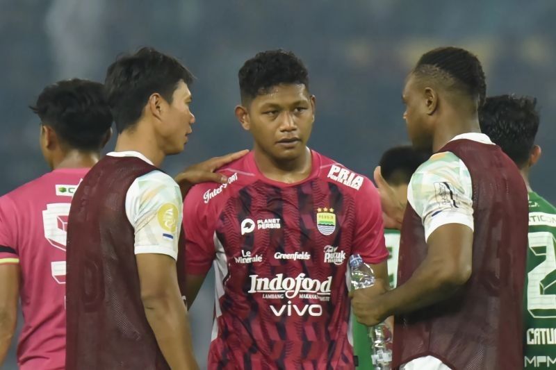 Debut Pahit Putra Sheva: Tiga Gol Bersarang di Gawang Persib, Pelajaran Berharga di Liga 1