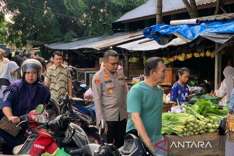 Polres Bangka Barat Sidak Pasar Tradisional Mentok Jelang Ramadhan