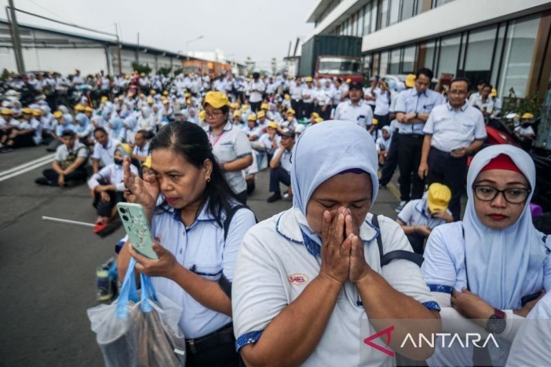 DPR Pastikan Hak Karyawan Sritex Terpenuhi Usai Perusahaan Pailit