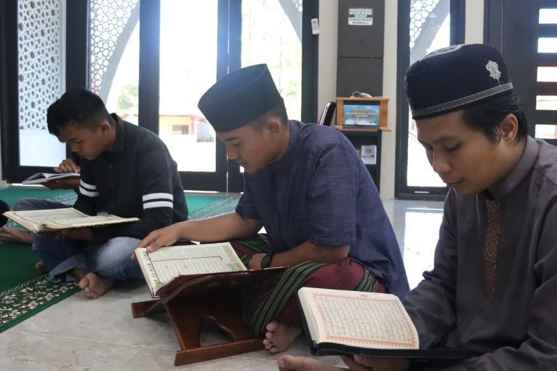 Polres Lingga Khatam Al-Quran di Ramadhan: Doa untuk Kinerja yang Amanah