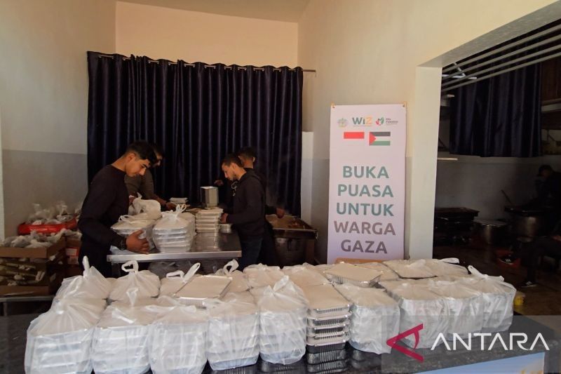 Donasi Buka Puasa WIZ Sampai ke Gaza: 400 Warga Terbantu di Tengah Kesulitan