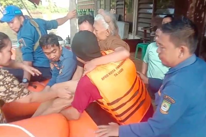 Banjir Tangerang: Luapan Sungai Cisadane Rendam Sejumlah Wilayah