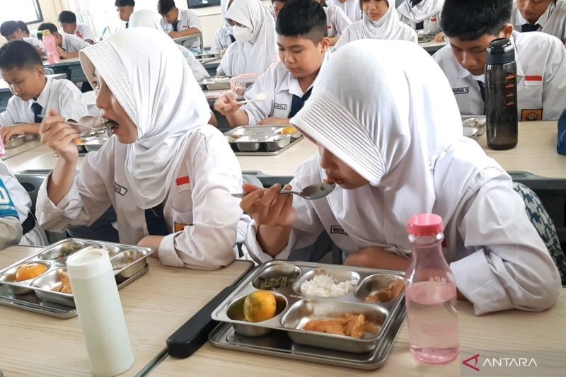 Pakar Sarankan Siswa Diajari Cara Jaga Higienitas Makanan MBG