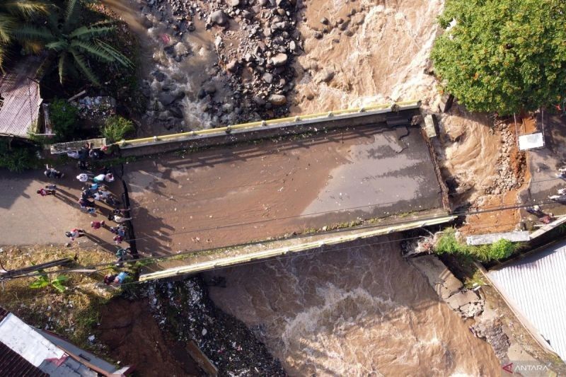 Penanganan Pascabanjir Cisarua Butuh Tindakan Segera, 6 Jembatan Putus!