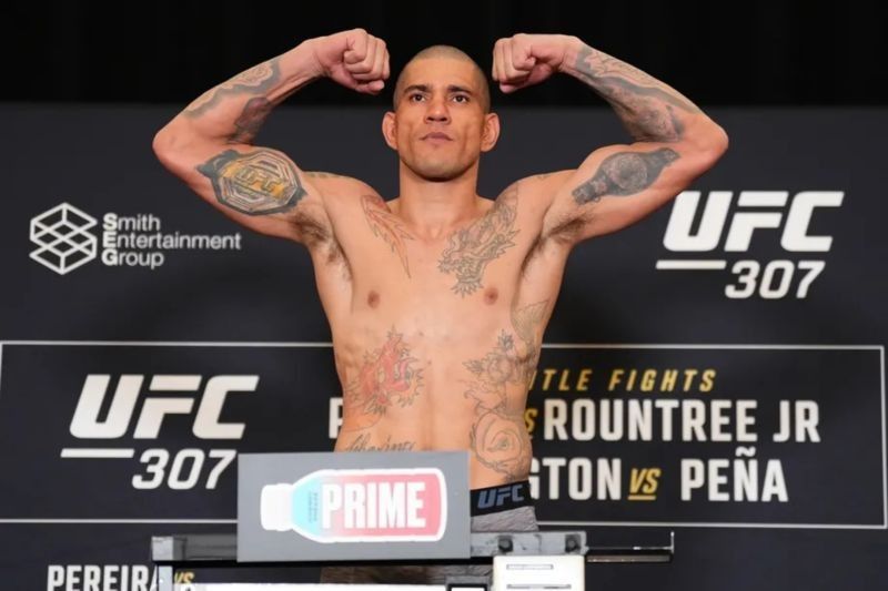 Alex Pereira Hadapi Tantangan Berat Badan Jelang UFC 313