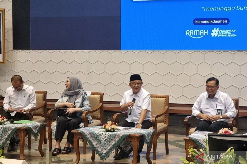 SMK Tak Terapkan Kebijakan SPMB Empat Jalur, Prioritaskan Rapor dan Prestasi