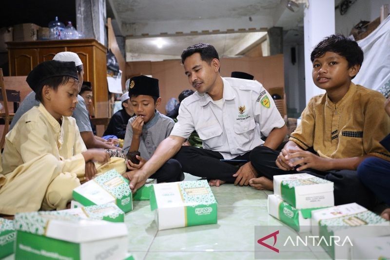 Baznas Bagikan 1.000 Paket Buka Puasa untuk Anak Yatim di Jakarta