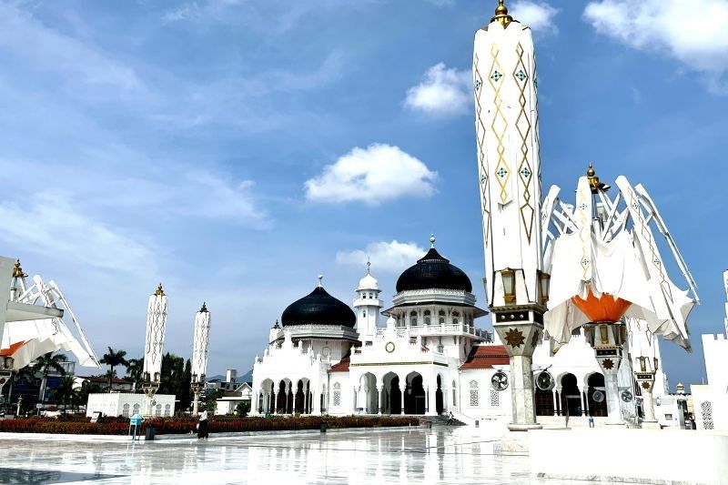 Masjid Raya Baiturrahman Banda Aceh Sediakan 7.250 Takjil Gratis Selama Ramadhan