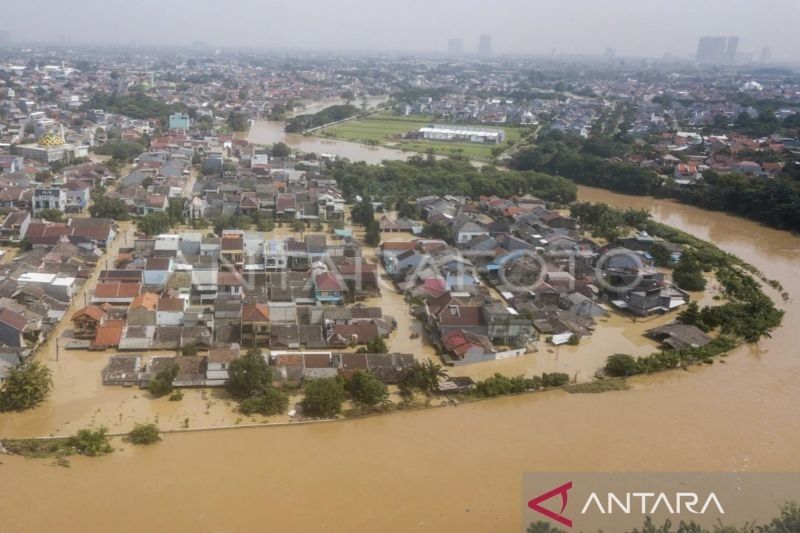 Banjir di Bogor dan Bekasi: BPBD Jabar Kerahkan Tim Evakuasi