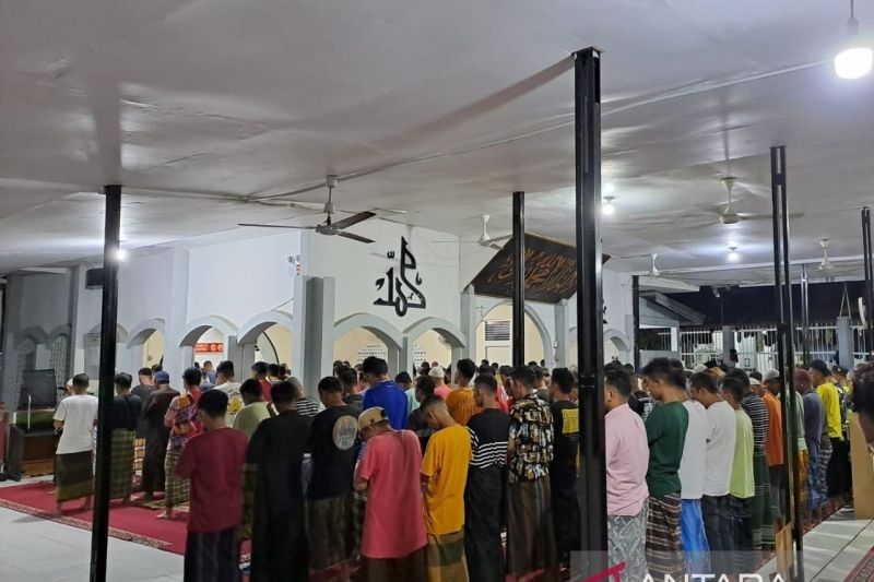 Lapas Padang Jamin Hak Warga Binaan Ibadah Malam Ramadhan