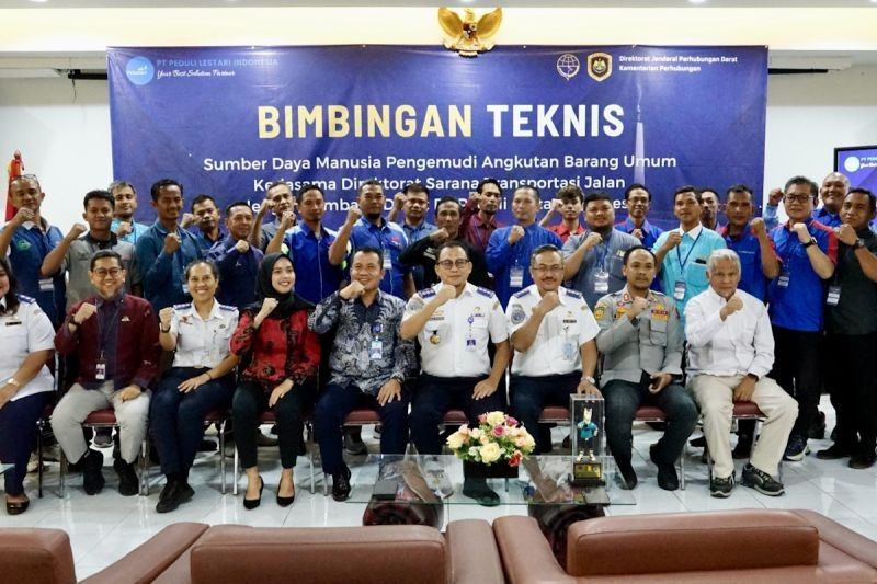 Kemenhub Tingkatkan Keselamatan Pengemudi Angkutan Barang Lewat Bimtek