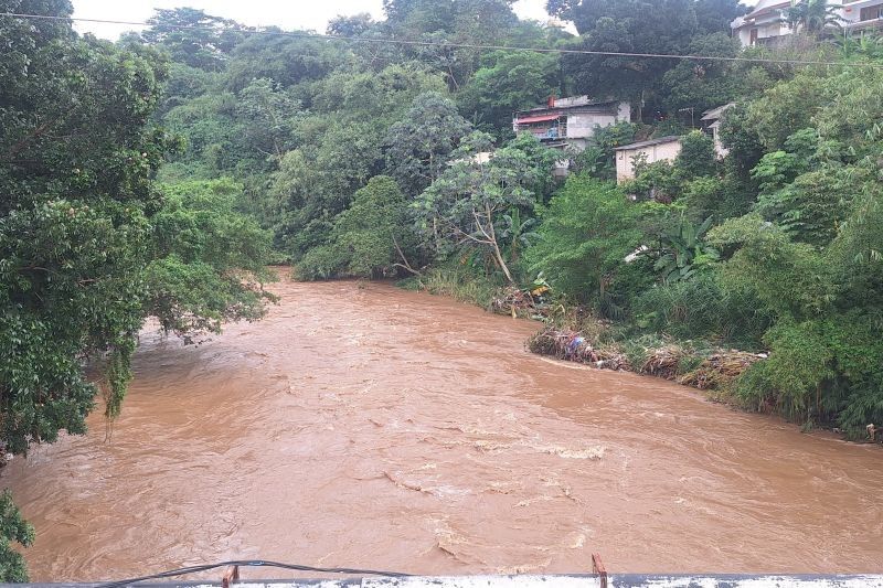 Pemkot Depok Berikan Bantuan untuk Warga Terdampak Banjir di Pondok Cina