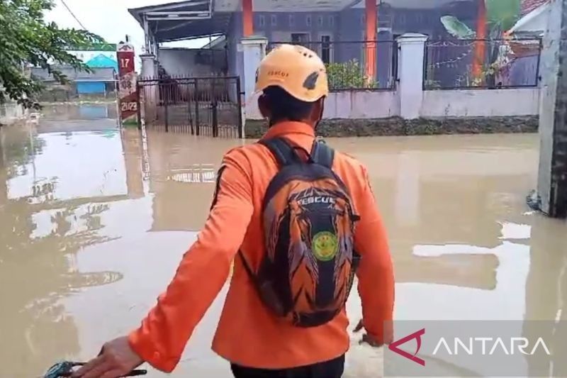 Dedi Mulyadi Solusikan Banjir Karawang dengan Rumah Panggung: Inovasi Atasi Banjir Langganan