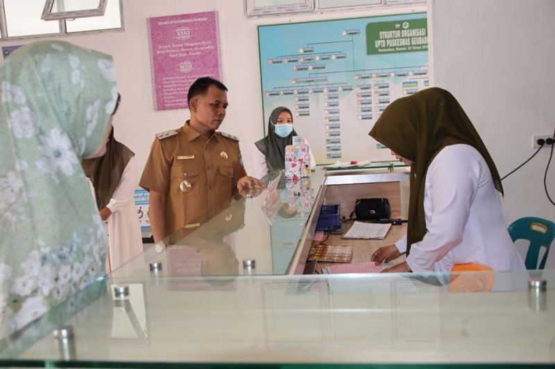 Wabup Aceh Selatan Tinjau Langsung Pelayanan Publik di Puskesmas