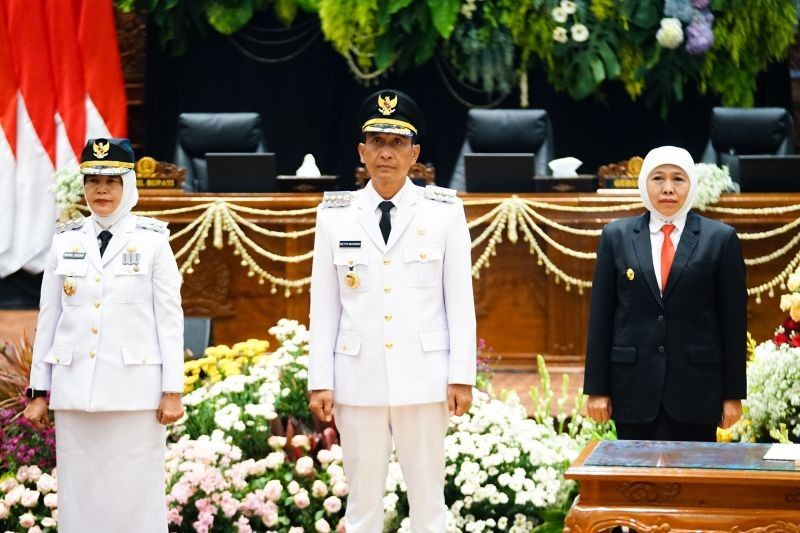 Khofifah Tekankan Penyelesaian RPJMD Bojonegoro dalam 6 Bulan