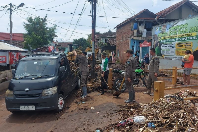 BPBD Garut Tangani Banjir dan Longsor Akibat Cuaca Ekstrem, 35 Rumah Terdampak