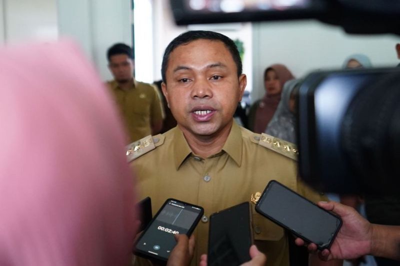 Gubernur Riau Minta Dinas PUPR Kerja 24 Jam, Antisipasi Mudik Lebaran 2025