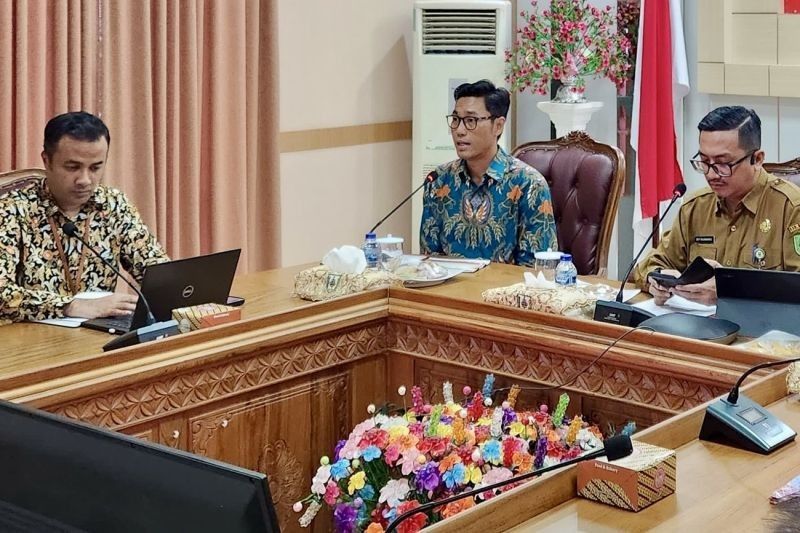 OJK Kepri dan Pemkab Natuna Percepat Akses Keuangan di Natuna