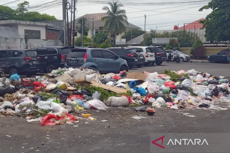 ASN Pemkot Bengkulu Terancam Sanksi Jika Buang Sampah Sembarangan