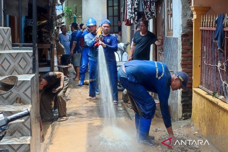 Banjir Jakarta Surut, Tinggal 11 RT Terendam