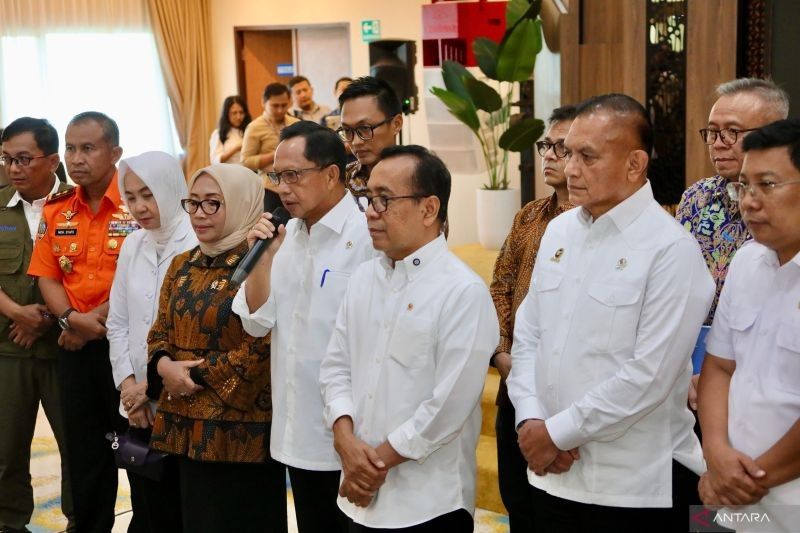 Mendagri Minta Pemda Perbaiki Infrastruktur Jelang Arus Mudik Lebaran 2025