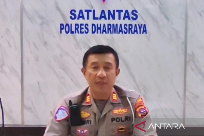 Jembatan Amblas di Teluk Kayu Putih, Polres Dharmasraya Imbau Pengendara Hindari Jalur Alternatif