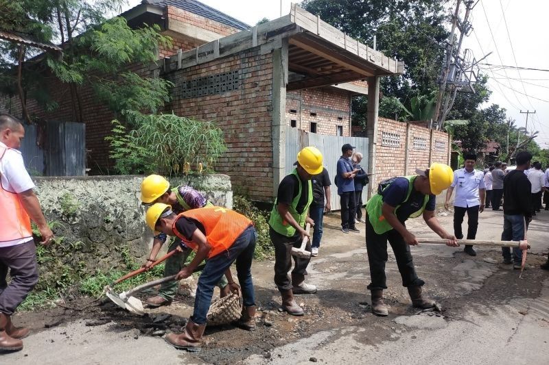 Jalan Rusak di Jambi Ditarget Rampung Sebelum Lebaran 2025