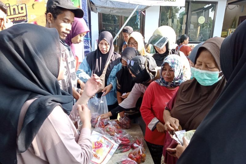 Pemkot Mataram Fasilitasi Warga Beli Cabai Murah Rp90.000/kg Lewat Operasi Pasar Keliling